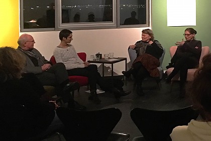 telling stories in a cozy round with members of the Bahá'í community Kassel